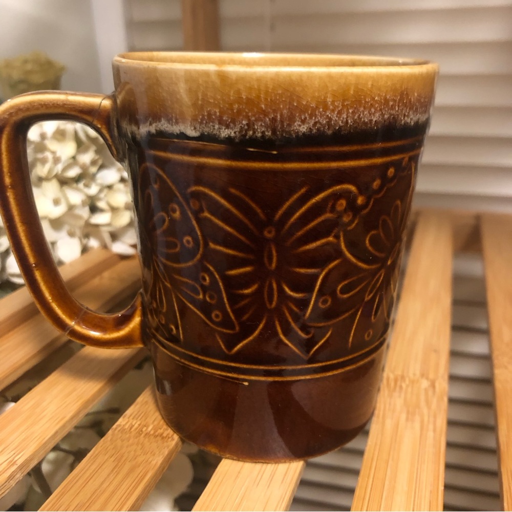 Rare VINTAGE Hall/McCoy style BUTTERFLY coffee mug from Japan (repaired)